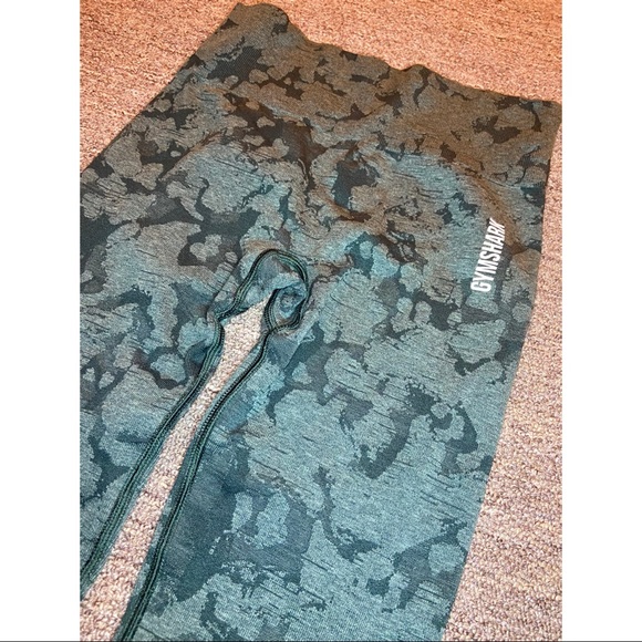 Gymshark Pants - Gymshark Adapt camo seamless: small,Obsidian Green
